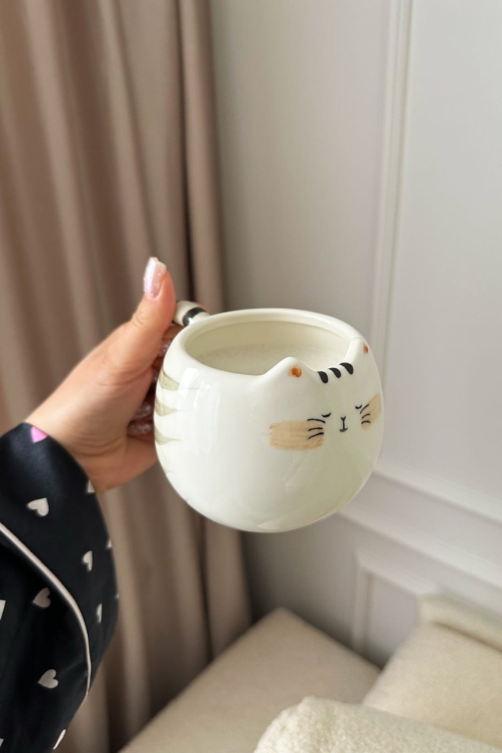 Kubek baryłka malowany śliczny kot 380 ml