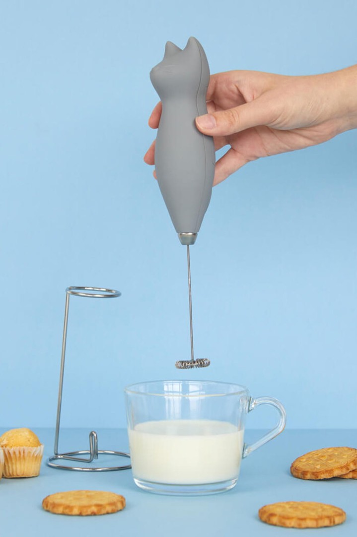 Spieniacz do mleka w kształcie kota - koci akcent w Twojej kuchni